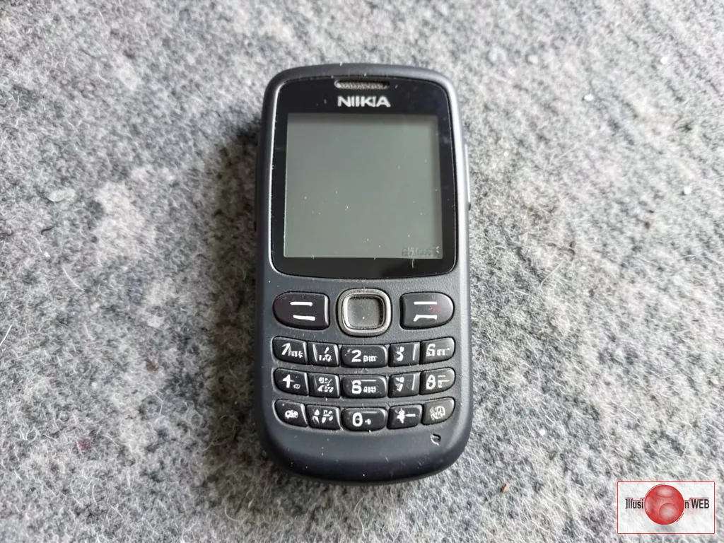 Кнопочный телефон Nokia