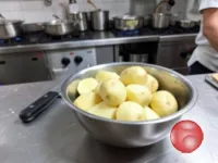 Повар в небольшое кафе (помощник)